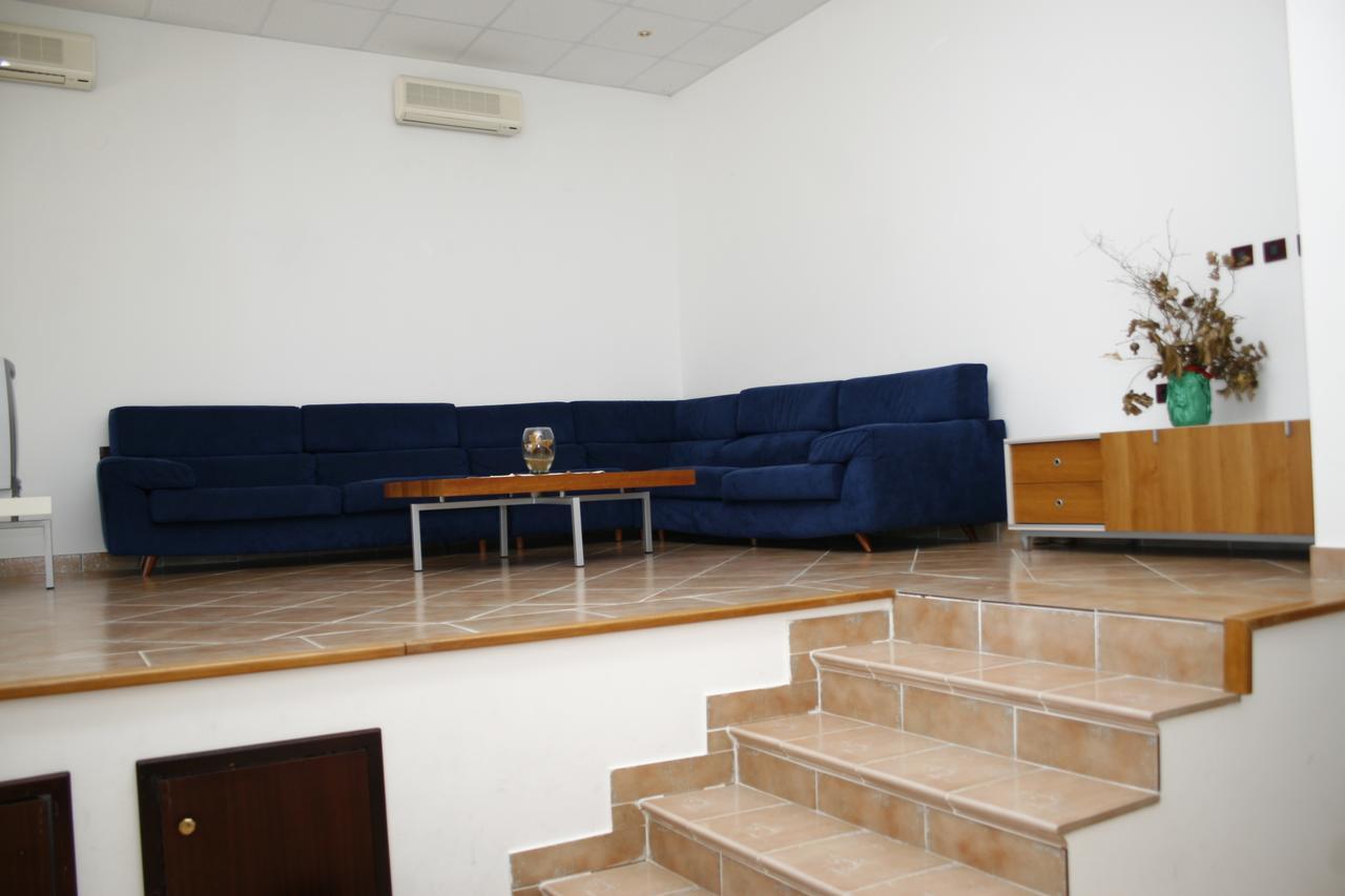 Hotel Zlatni Lav 4*