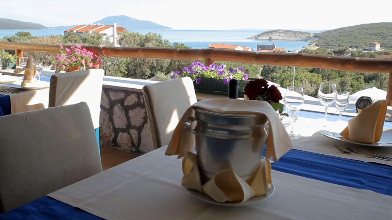 Hotel Zlatni Lav 4*