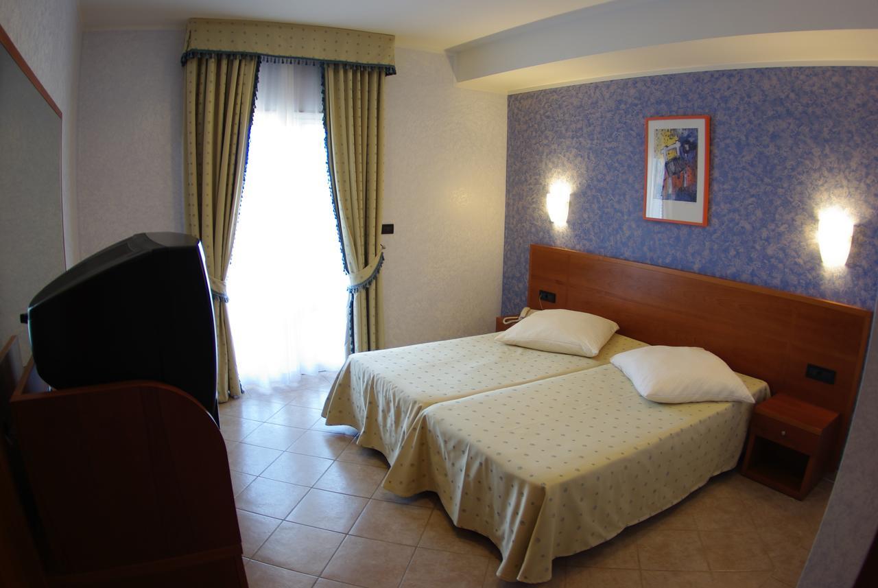 Hotel Zlatni Lav
